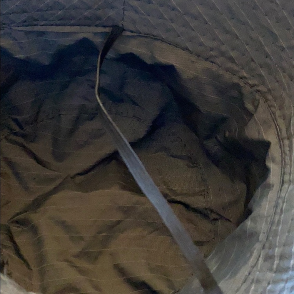 Hat - Picture 2 of 3